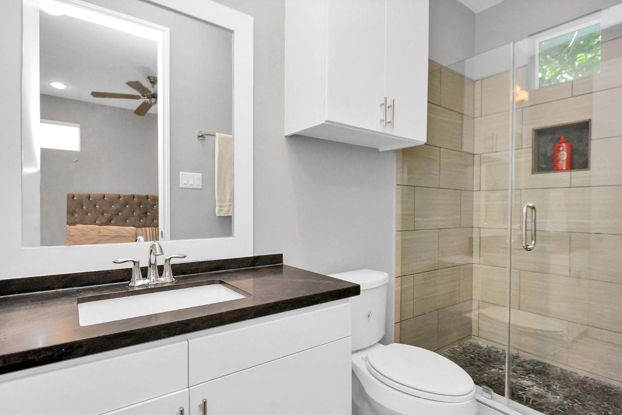 N-E-G Skai Midtown Of Houston Villa Exteriör bild